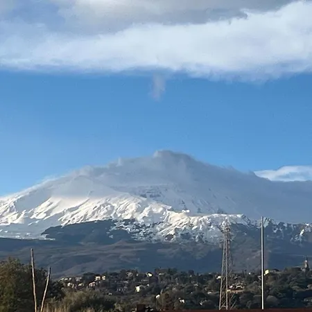 Stone House 1 卡塔尼亚