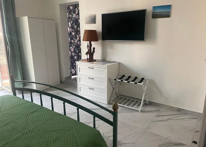 Stone House 1 度假居 *